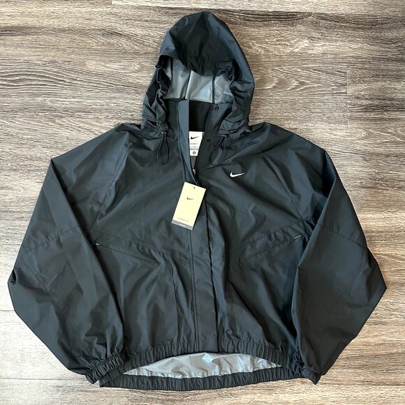 Nike Storm-Fit Swift Running Jacket Women's Medium Black FB7492-010 NEW $150 - Picture 1 of 4